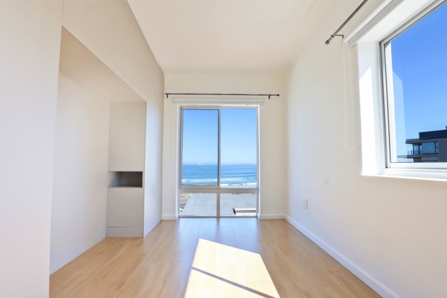 4 Bedroom Property for Sale in Beachfront Western Cape
